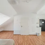 Suits Apartamento Wiener Neustadt