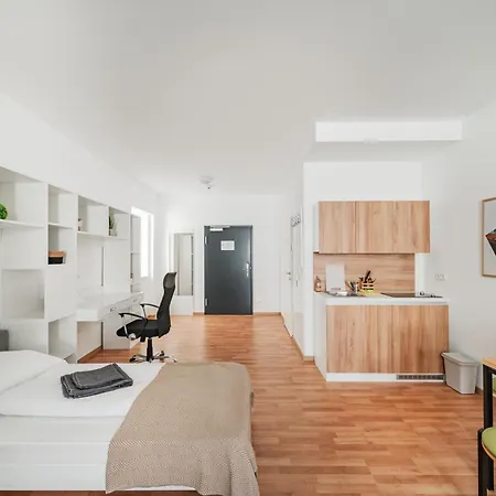 Daire Suits Wiener Neustadt
