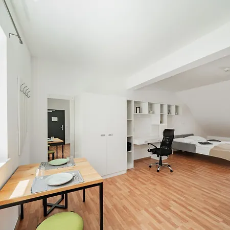 דירה Suits ווינר נוישטאדט